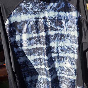 Coolibar Men's XL Black, Blue & Grey UPF 50+ Long Sleeve Crew Neck Rash Guard